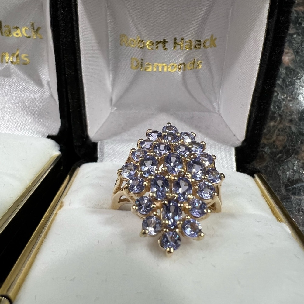 10kt Gold Tanzanite Cluster Ring